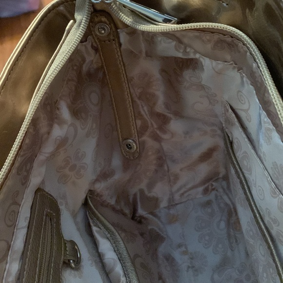 Grace Adele purse, clutch and scarf, cross body strap and dust bag - Picture 7 of 12